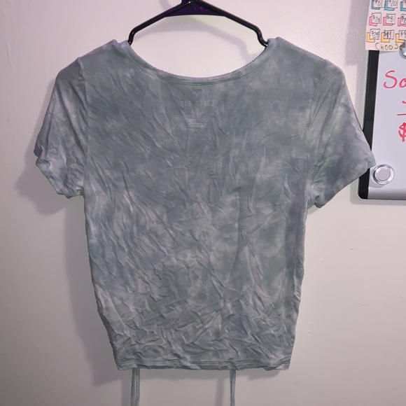 crop top - Picture 2 of 2